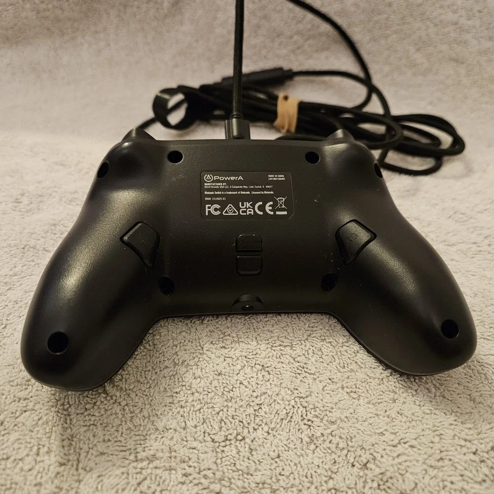 Power A NINTENDO SWITCH CONTROLER Wired Black‎ Excellent Condition